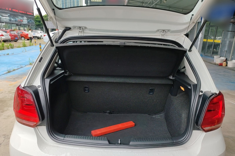 Volkswagen Polo 2017 #19 Volkswagen Polo 2017 car image #19