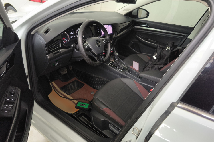 Volkswagen Bora 2021 immagine di auto #15