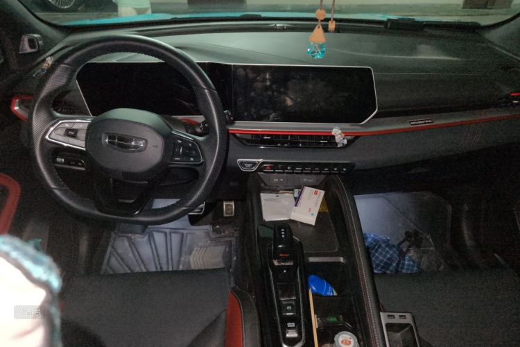 GEELY Coolray 2022 car image #11