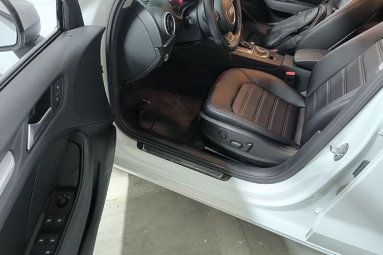 Audi A3 2016 car image #16