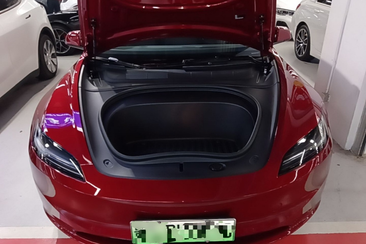 Tesla Model 3 2024 car image #22