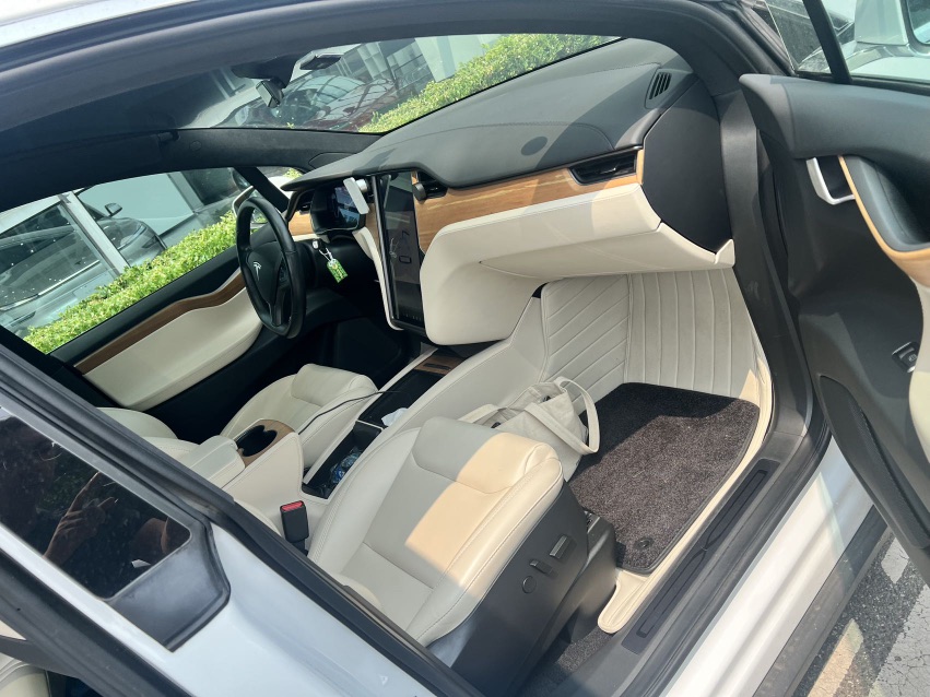 Tesla Model X 2020 #5 Tesla Model X 2020 car image #5