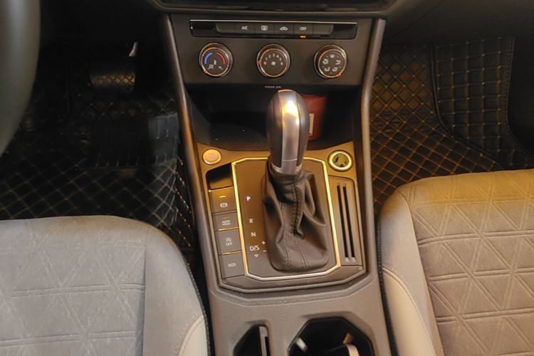 Volkswagen Lavida 2024 car image #14