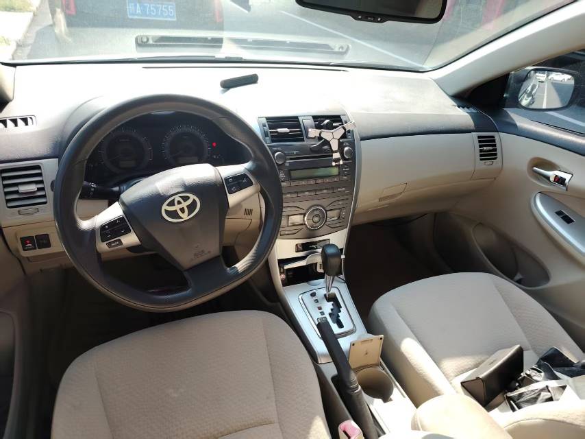 Toyota Corolla 2011 #4 Toyota Corolla 2011 car image #4