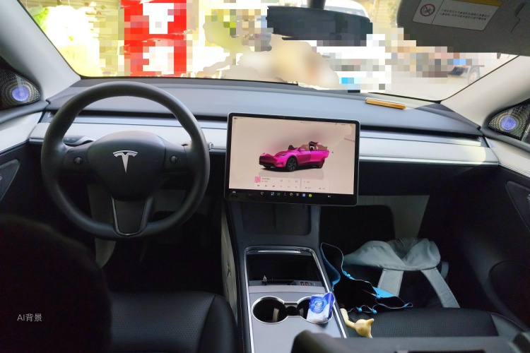Tesla Model Y 2023 car image #11