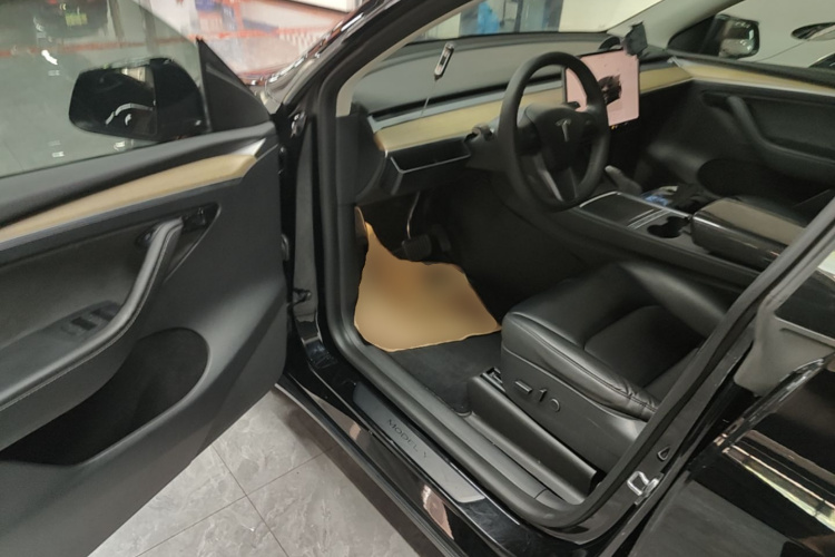Tesla Model Y 2022 #12 Tesla Model Y 2022 car image #12