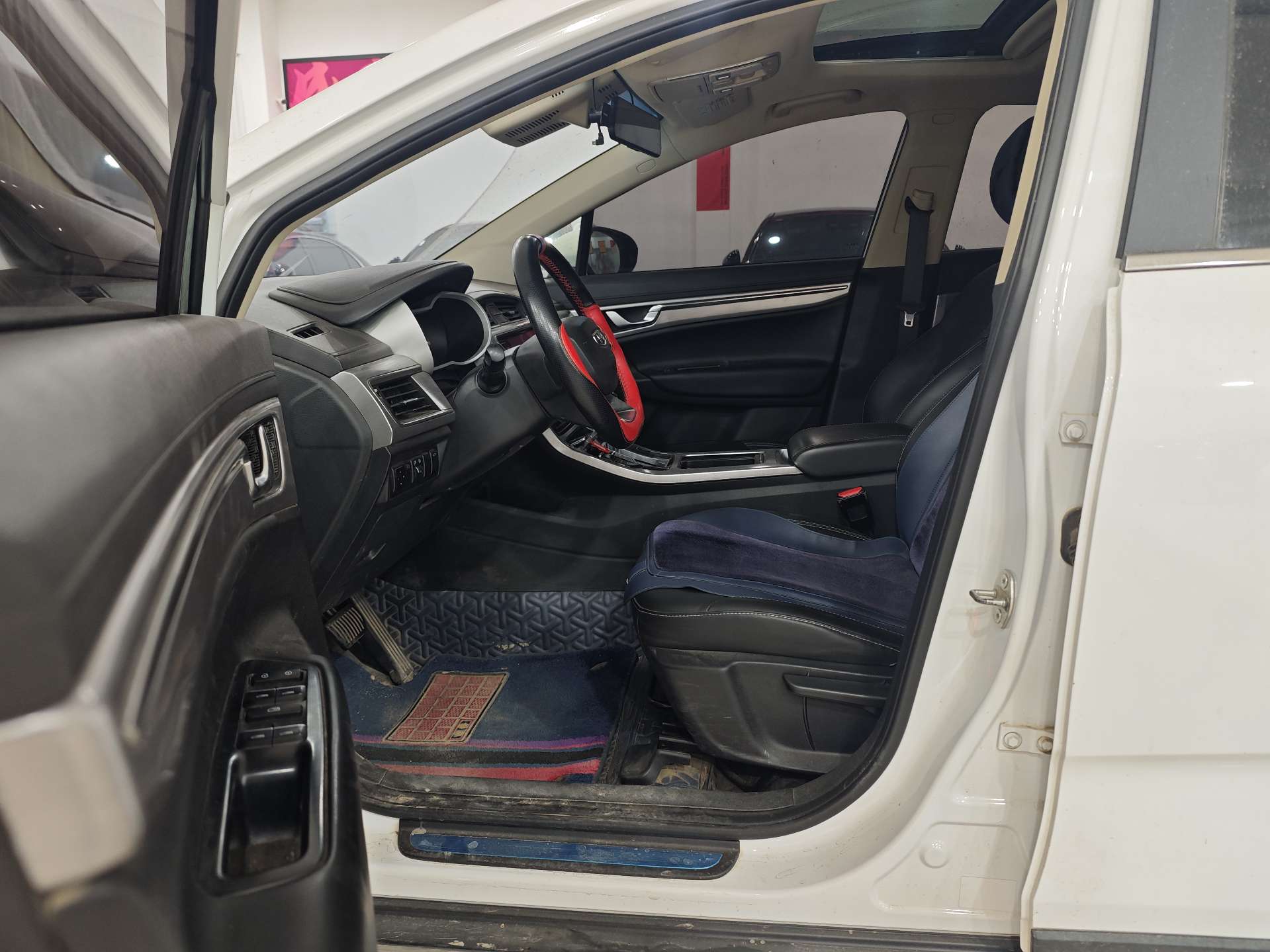 GEELY Emgrand GS 2019 #4 GEELY Emgrand GS 2019 car image #4