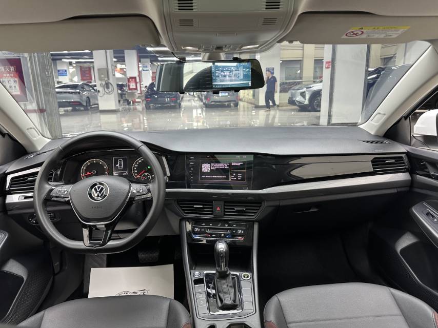 Volkswagen Bora 2021 car image #6