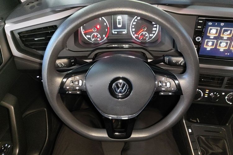 Volkswagen Polo 2020 car image #11