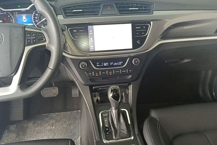 GEELY Emgrand 2017 #13 GEELY Emgrand 2017 car image #13