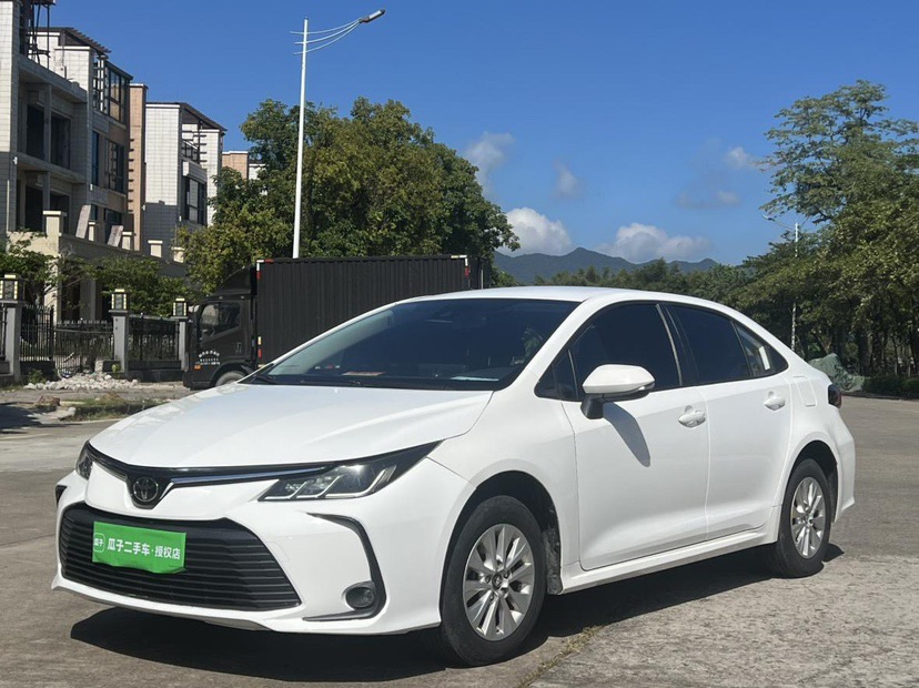 Toyota Corolla 2023 car image #2