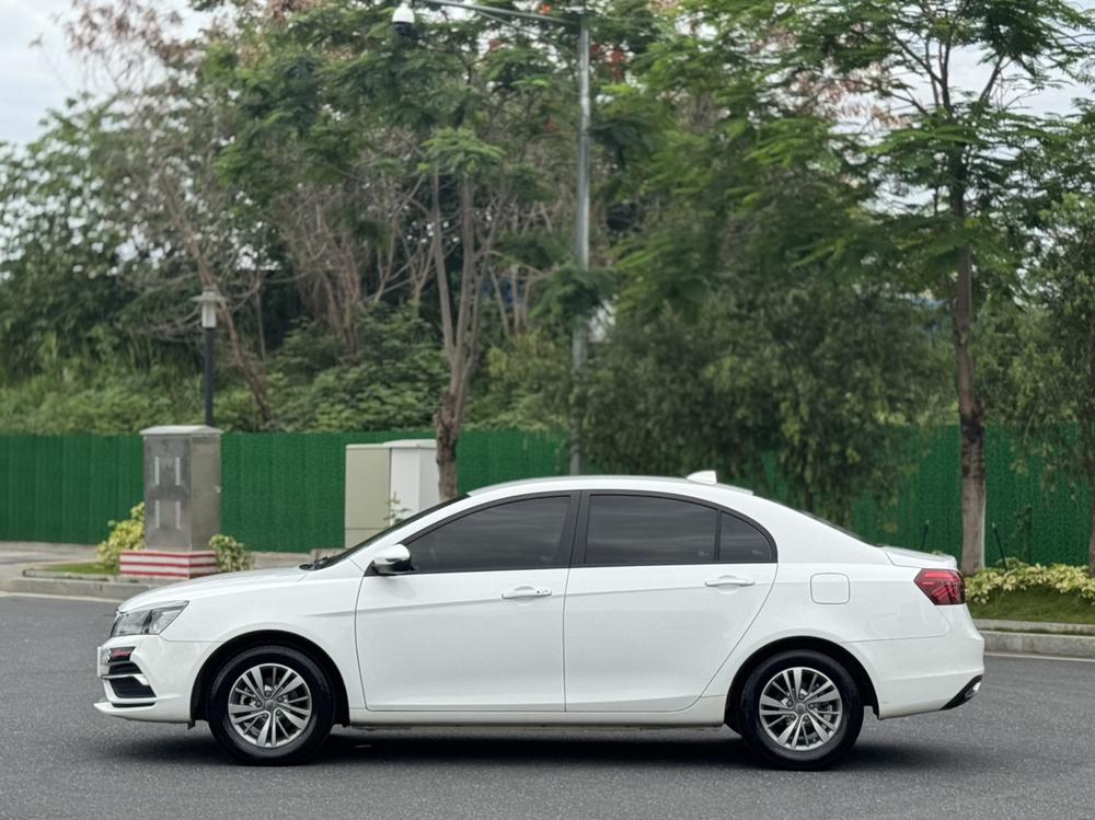 GEELY Emgrand 2018 #3 GEELY Emgrand 2018 car image #3