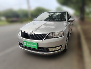 Skoda Rapid 2014 Skoda Rapid 2014 image de voiture