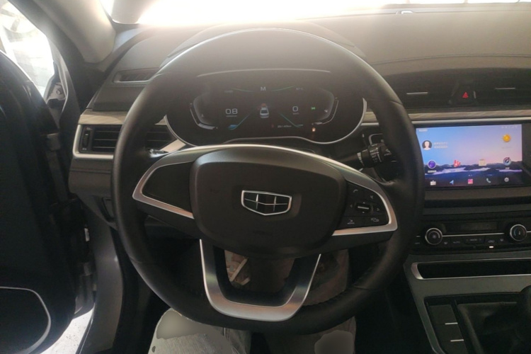 GEELY Emgrand 2019 #15 GEELY Emgrand 2019 car image #15