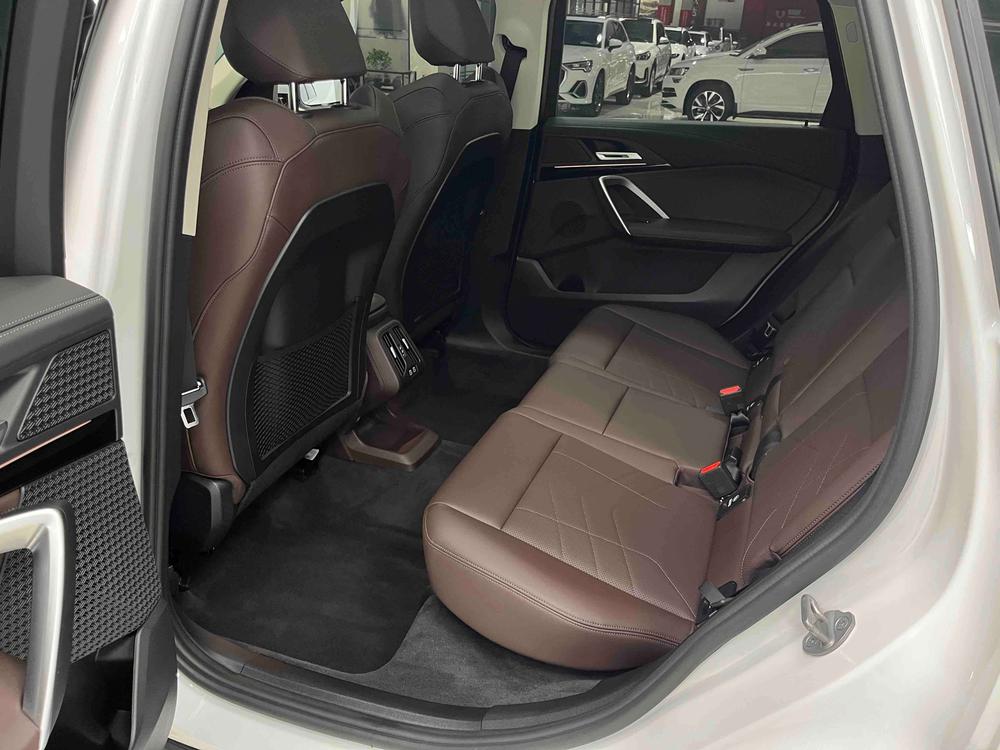 BMW X1 2023 car image #23