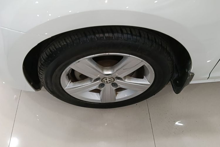 Volkswagen Golf 2016 car image #9