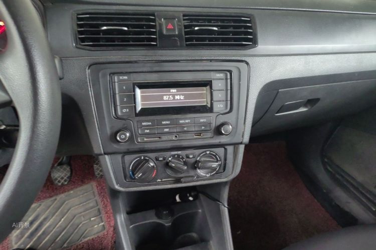 Volkswagen Santana 2017 #15 Volkswagen Santana 2017 car image #15