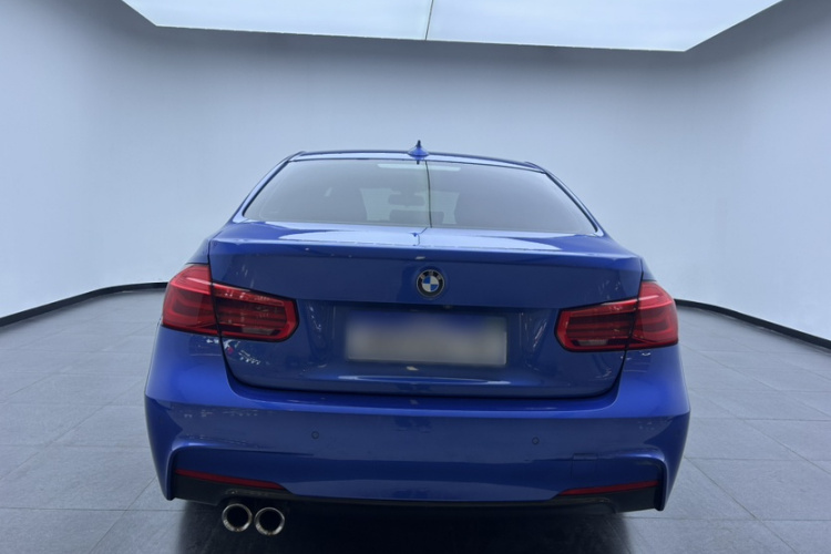 BMW 3 Series 2018 #4 BMW 3 Series 2018 car image #4