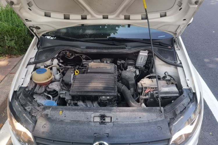 Volkswagen Polo 2018 car image #20