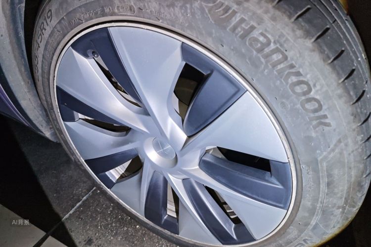 Tesla Model Y 2021 #9 Tesla Model Y 2021 car image #9