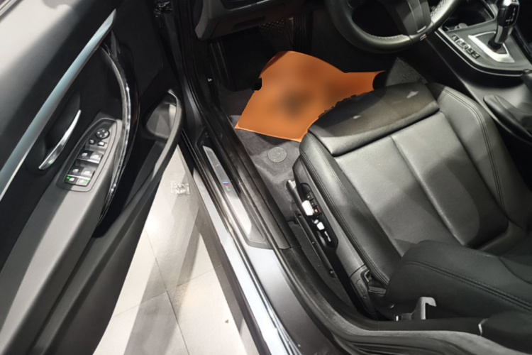 BMW 3 Series GT 2019 car image #12