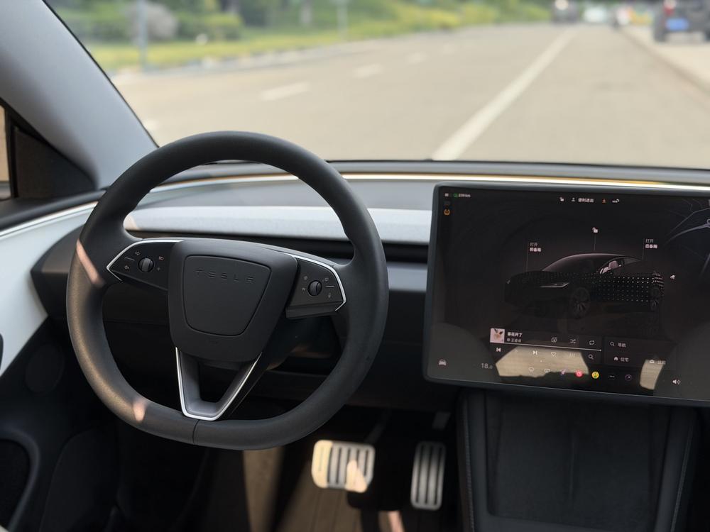 Tesla Model 3 2024 #11 Tesla Model 3 2024 car image #11