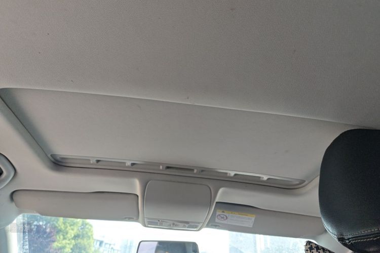 Volkswagen Polo 2016 car image #20