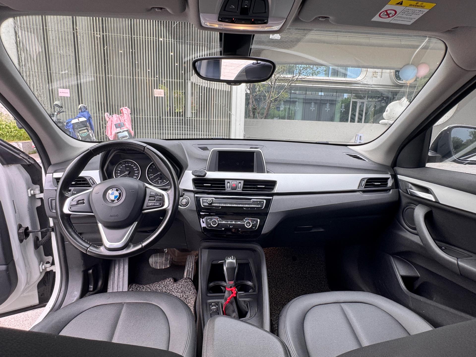 BMW X1 2018 car image #9