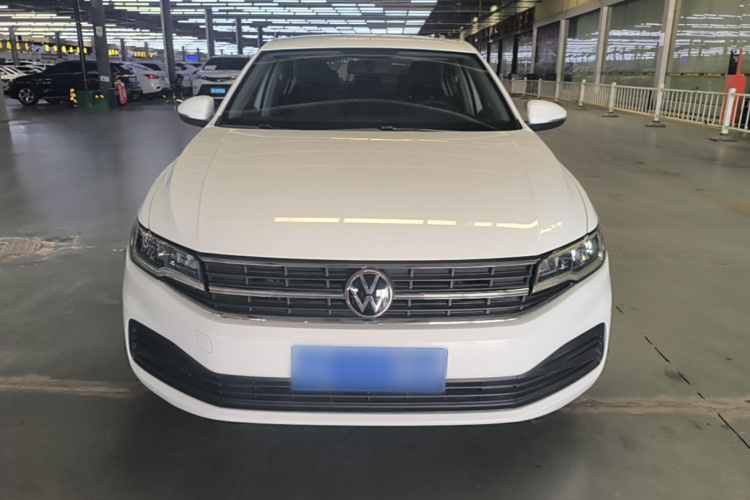 Volkswagen Bora 2023 car image #3