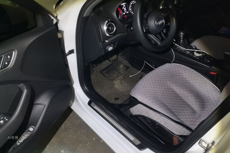 Audi A3 2017 car image #18