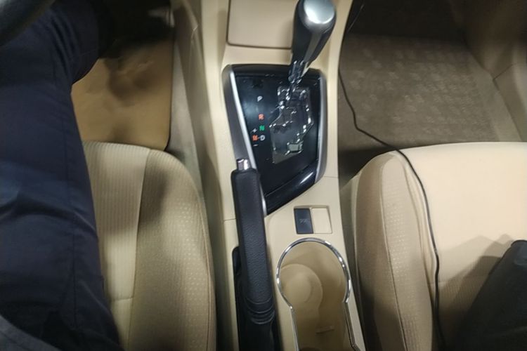 Toyota Corolla 2015 car image #18