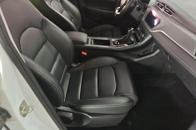 GEELY Emgrand 2021 #24 GEELY Emgrand 2021 car image #24