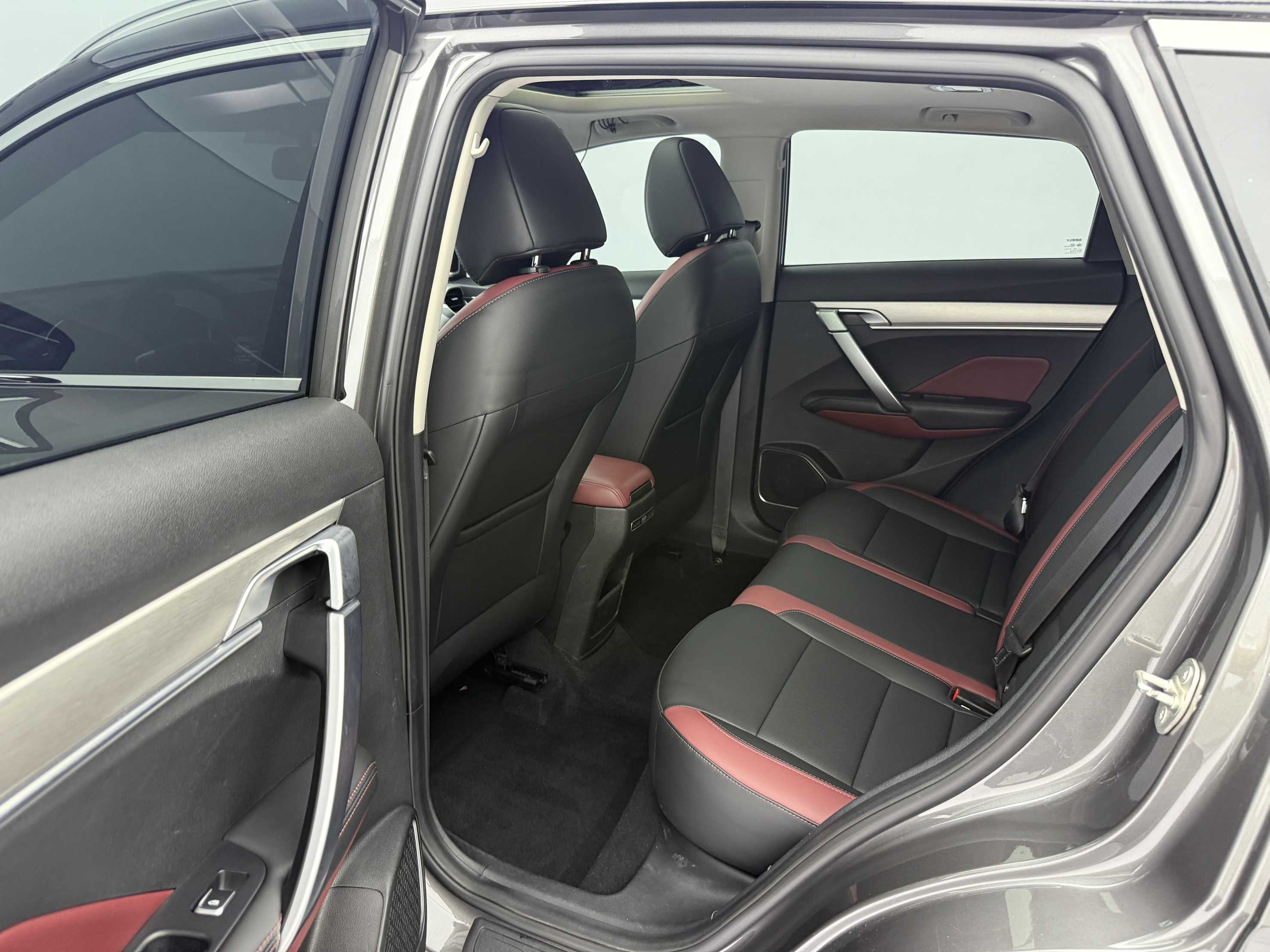 GEELY Coolray 2022 car image #9