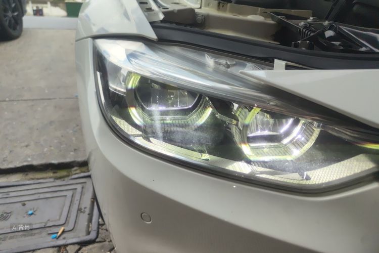 BMW 3 Series 2019 car image #8