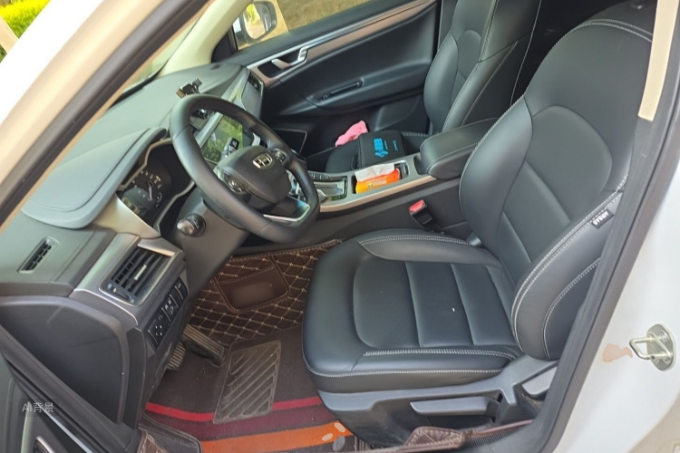 GEELY Emgrand GL 2019 car image #17