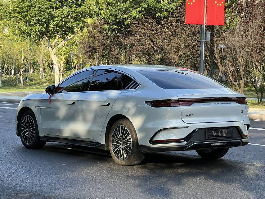 BYD Han 2024 car image #9