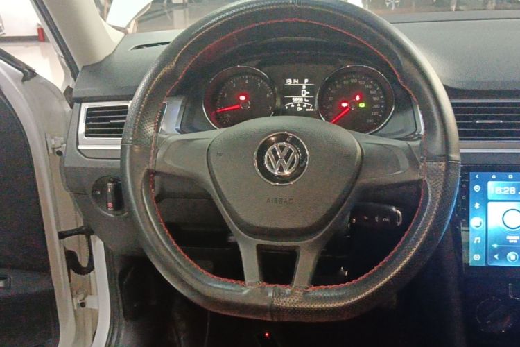 Volkswagen Bora 2021 car image #11