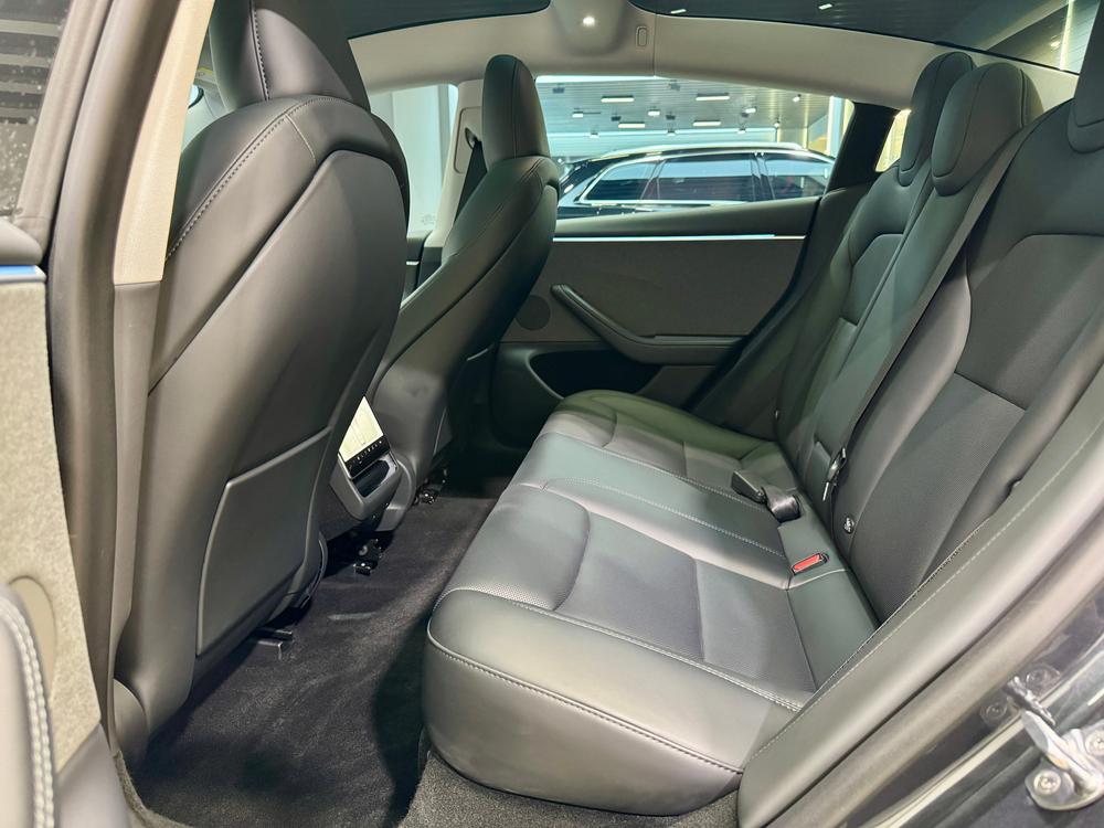 Tesla Model 3 2024 car image #26