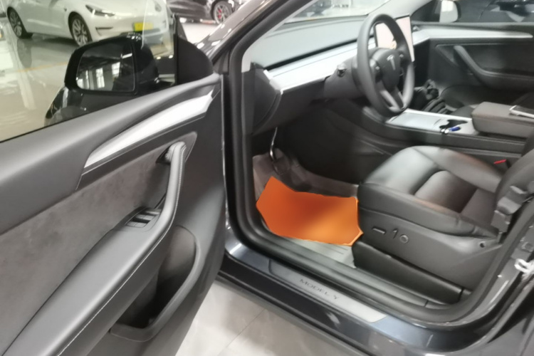 Tesla Model Y 2024 #16 Tesla Model Y 2024 immagine di auto #16