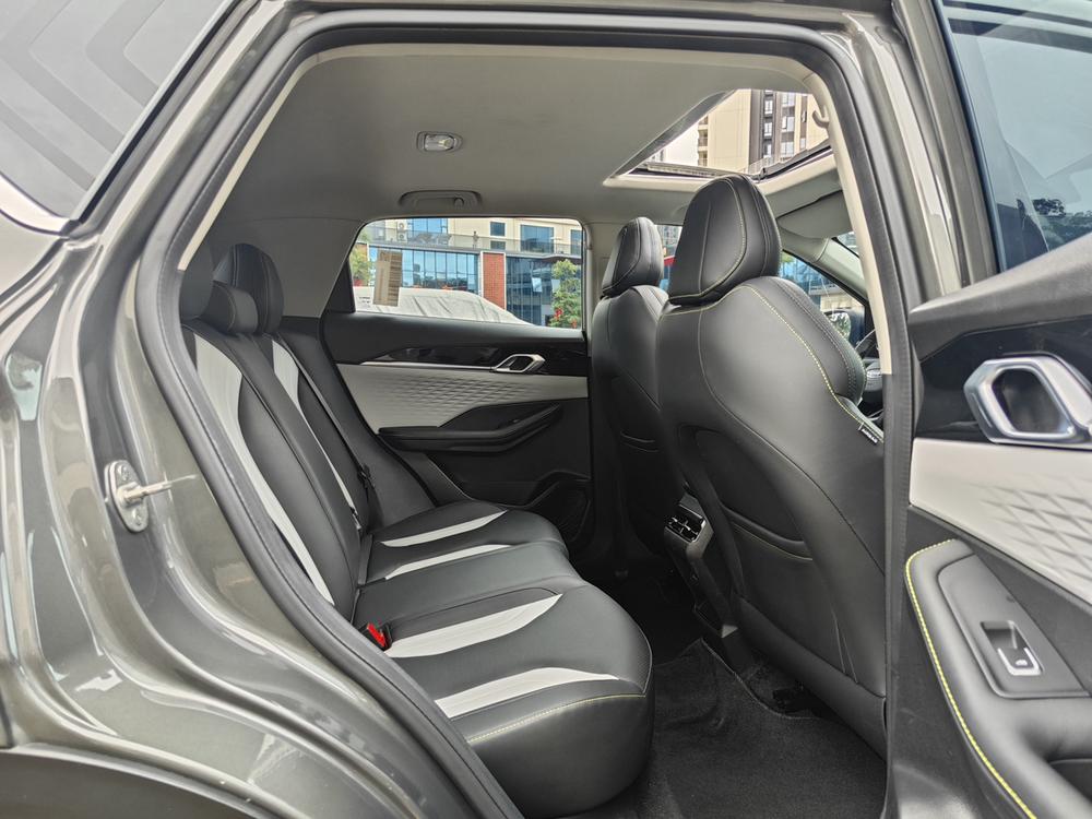 GEELY Coolray 2023 #22 GEELY Coolray 2023 car image #22