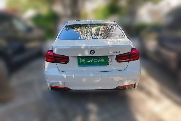 BMW 3 Series 2018 car image #6