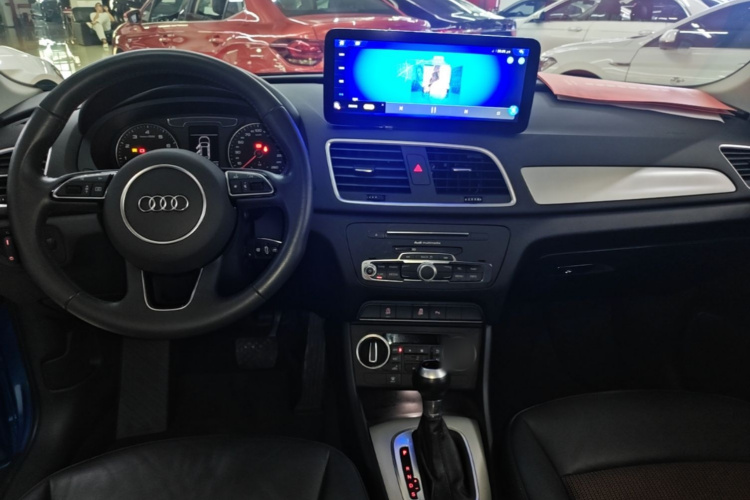 Audi Q3 2018 #10 Audi Q3 2018 car image #10