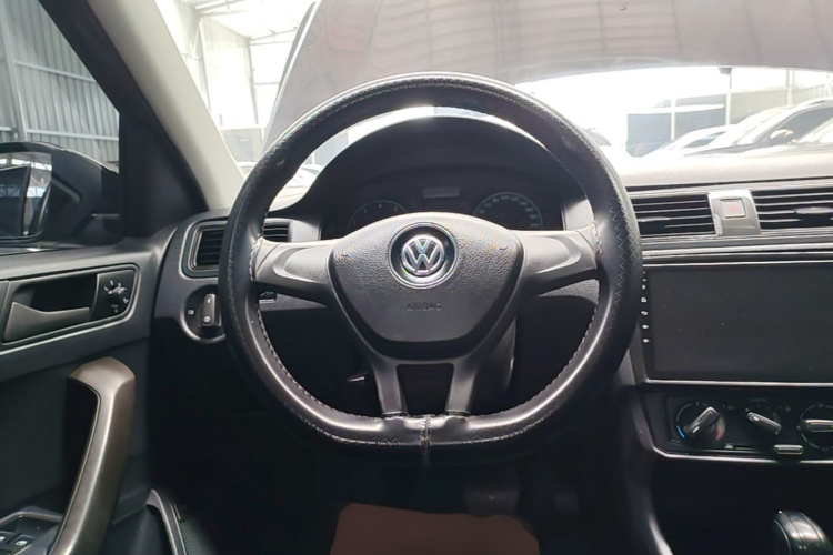 Volkswagen Santana 2019 #11 Volkswagen Santana 2019 car image #11
