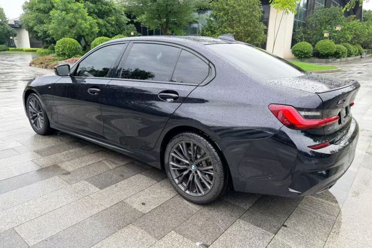 BMW 3 Series 2022 car image #5