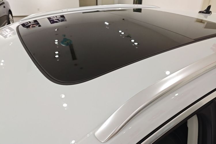 Audi Q3 2022 car image #25