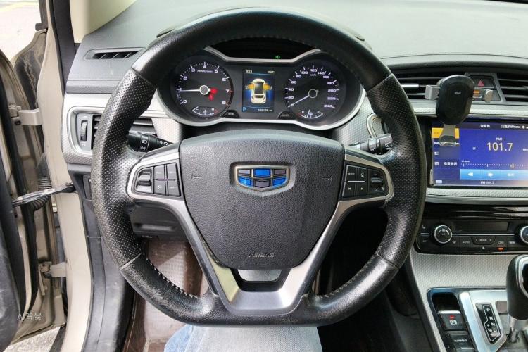 GEELY Emgrand GS 2016 car image #12