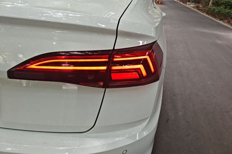 Volkswagen Bora 2020 car image #8