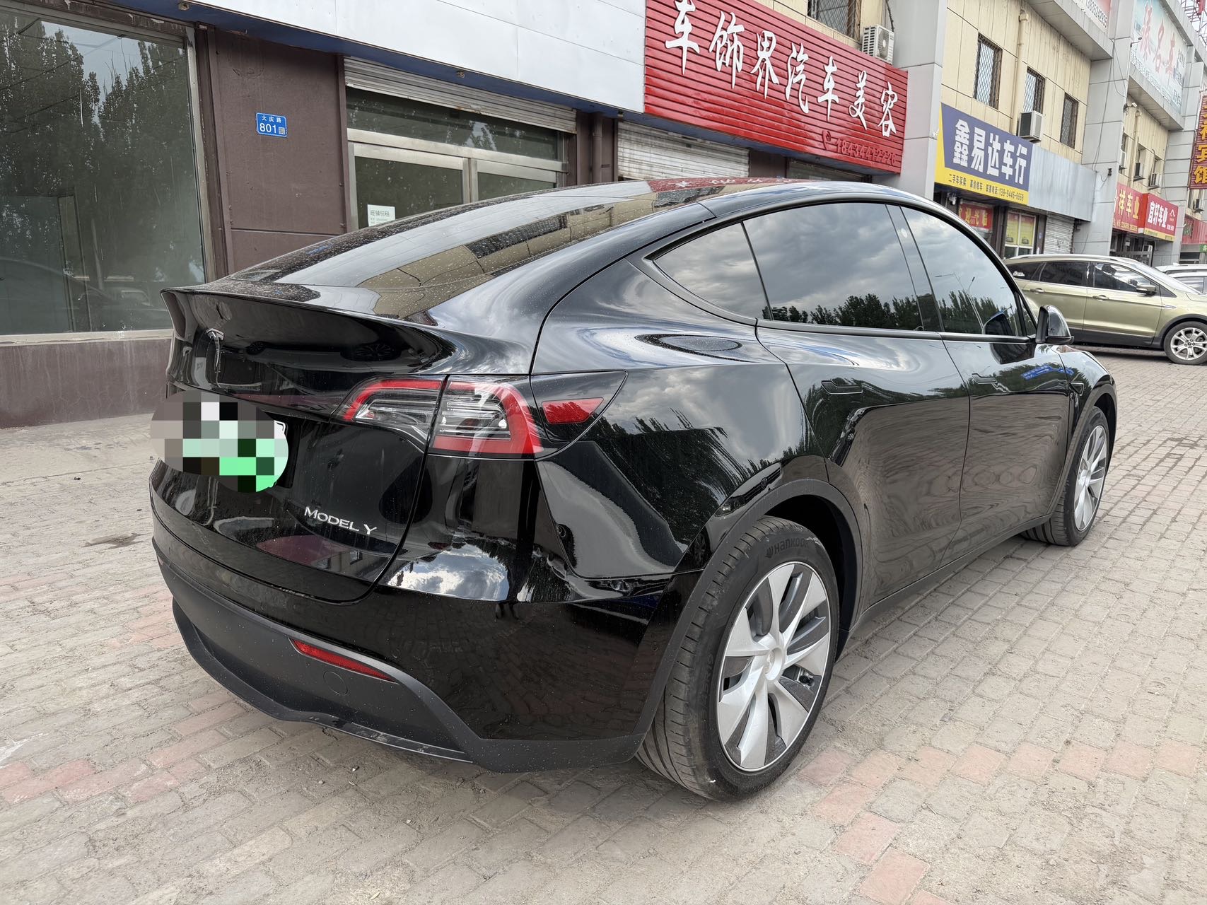 Tesla Model Y 2021 #4 Tesla Model Y 2021 car image #4