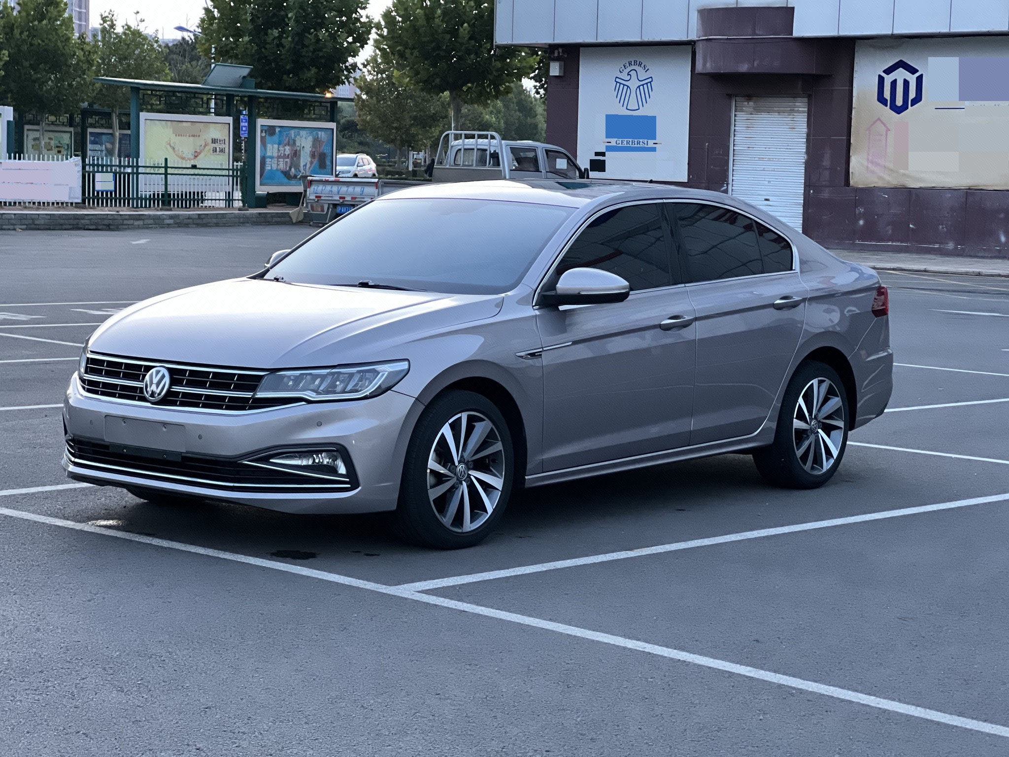 2018 2018 car image