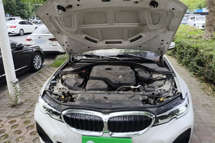 BMW 3 Series 2021 #20 BMW 3 Series 2021 car image #20